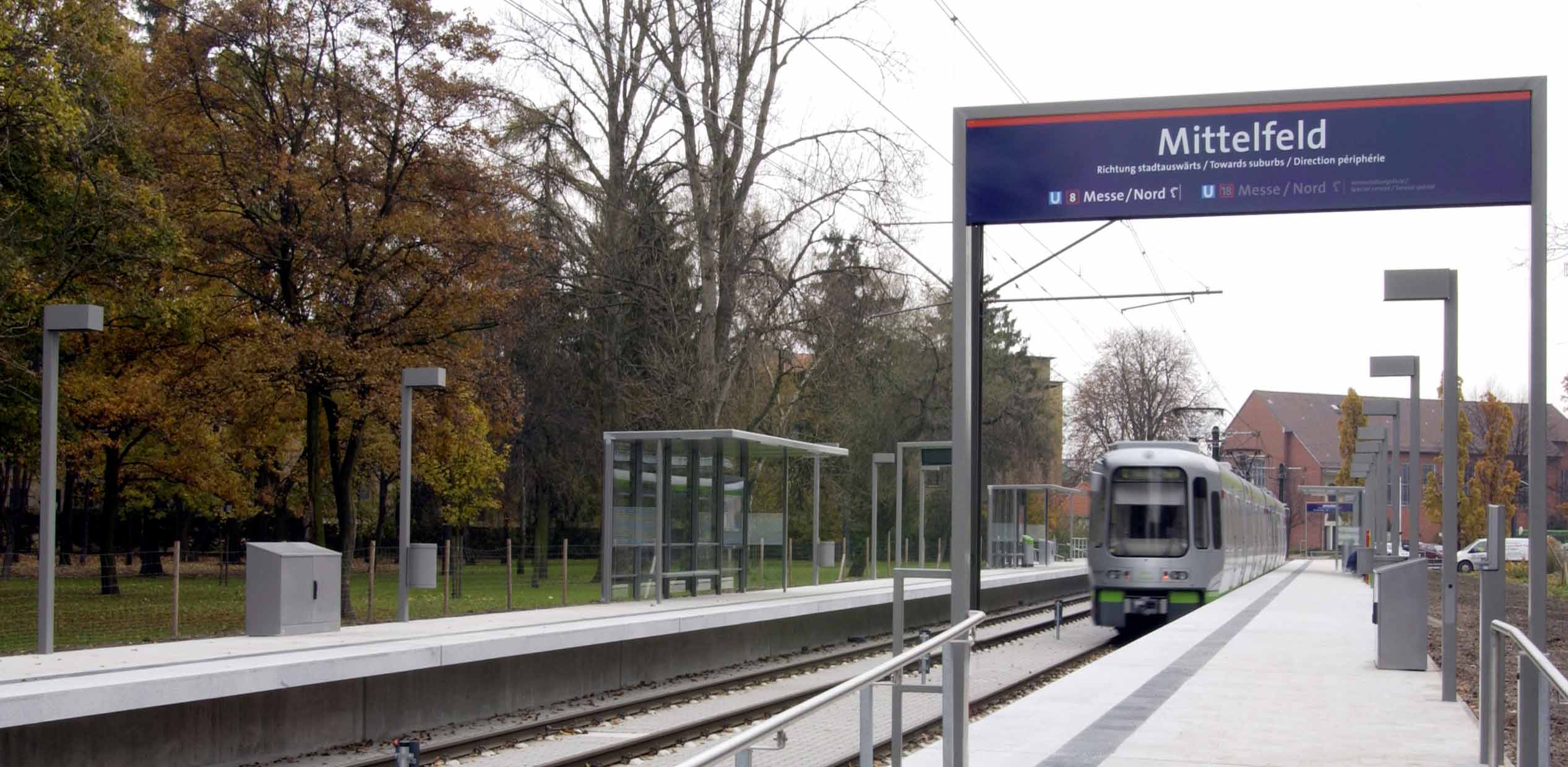 p-vintage-vinyl-house